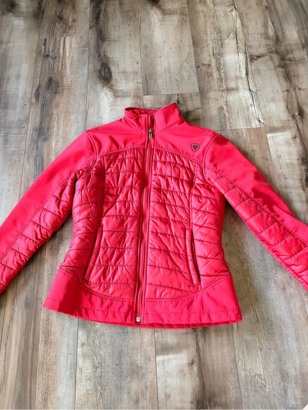 Women’s ariat blast jacket. Size small.